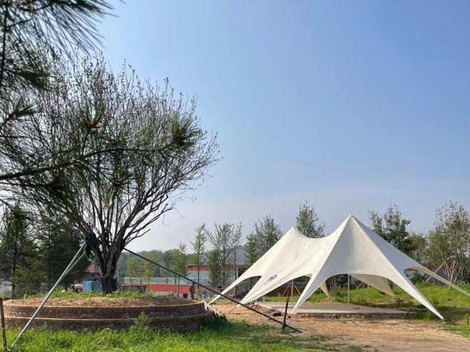 旷野近在市郊 一站式休闲娱乐运动天堂开元棋牌试玩唐山曼德克酋长部落：远在(图2)
